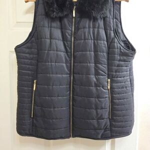 Christopher & Banks Women's Plus Size Black Quilted Vest with Faux Fur Collar